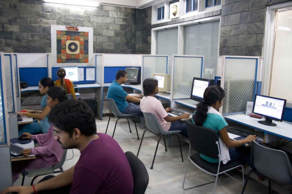 Which is the best course institute in Palam and Dwarka